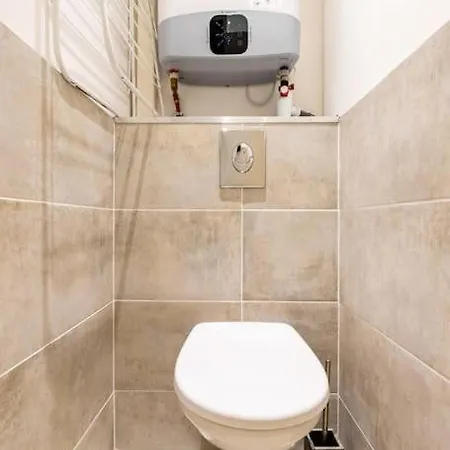 Au Gout Du Jour T2 Climatise *